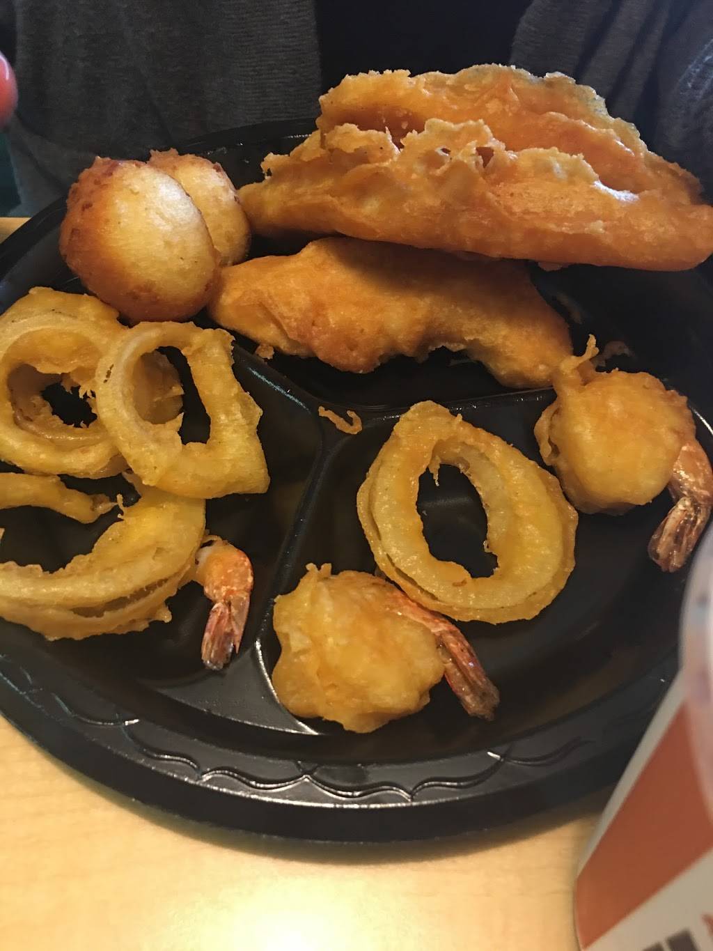 Long John Silvers | restaurant | 641 Greenville Ave, Staunton, VA 24401, USA | 5408850050 OR +1 540-885-0050