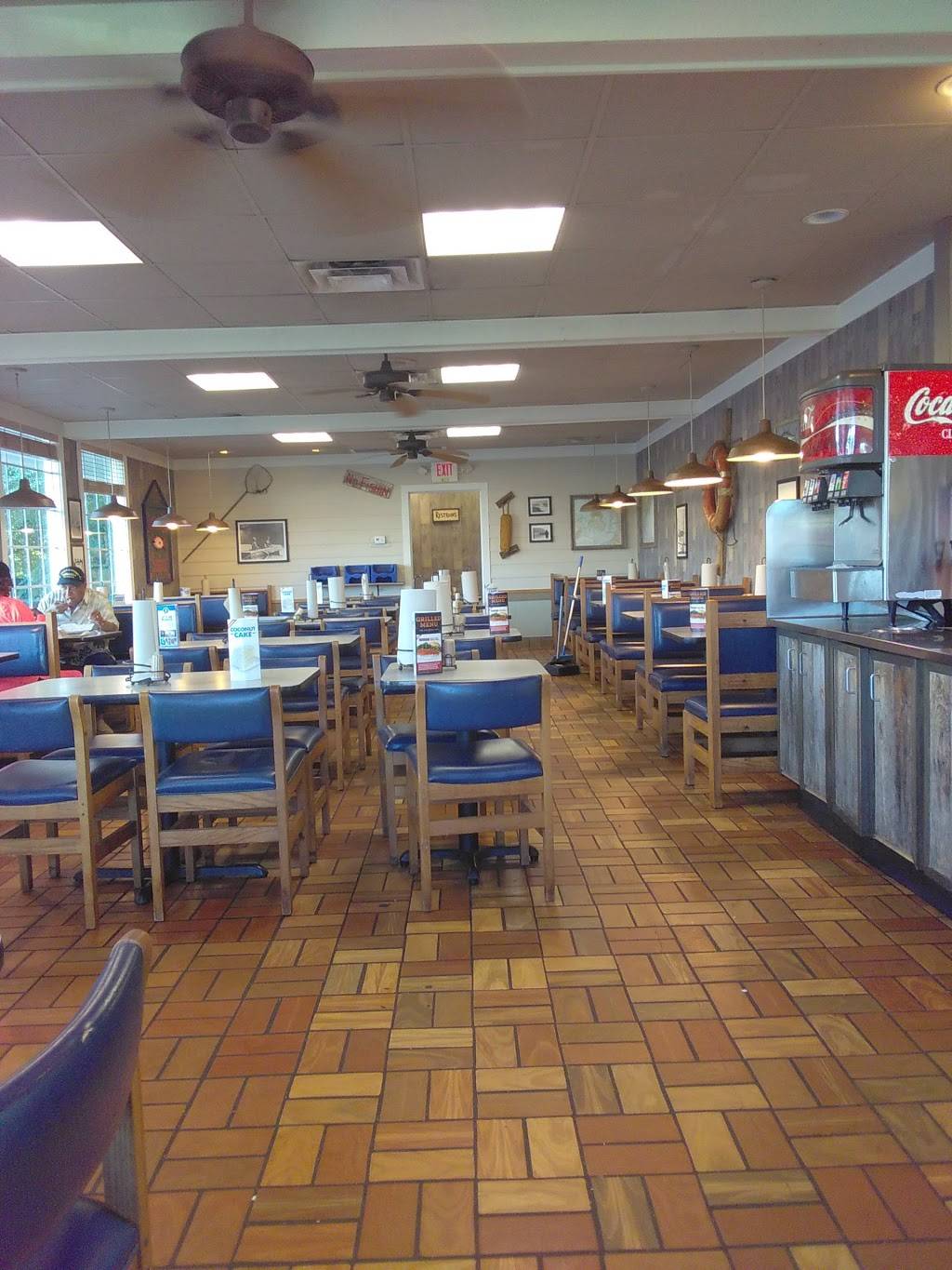 Captain Ds | restaurant | 2960 Breckenridge Ln, Louisville, KY 40220, USA | 5024564261 OR +1 502-456-4261