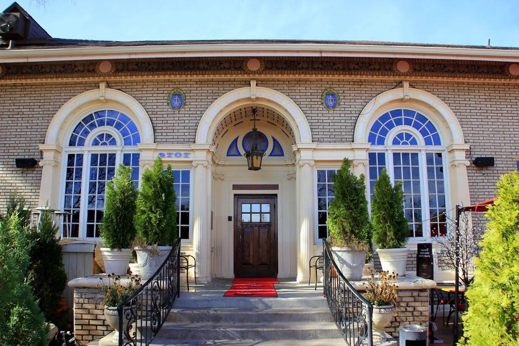 The Melting Pot | restaurant | 2707 Littleton Main St, Littleton, CO 80120, USA | 3037945666 OR +1 303-794-5666