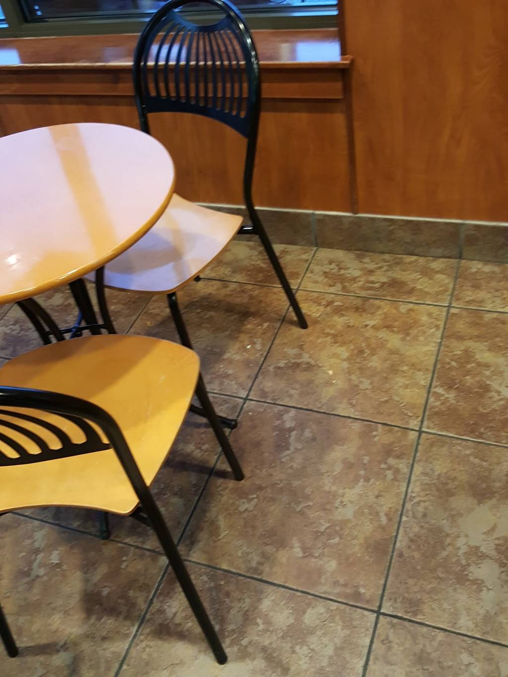 Cold Stone Creamery | bakery | 11 W 112th Ave, Crown Point, IN 46307, USA | 2196639010 OR +1 219-663-9010