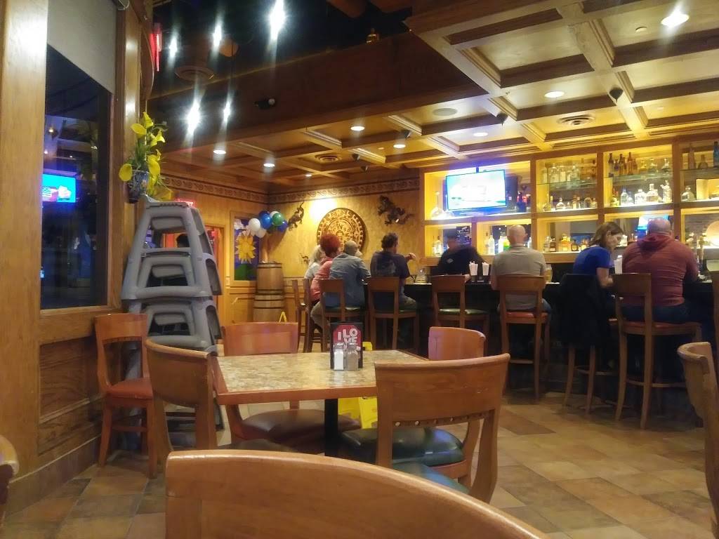 La Parrilla Mexican Restaurant | restaurant | 5131 Peachtree Pkwy #1005, Peachtree Corners, GA 30092, USA | 7702420766 OR +1 770-242-0766