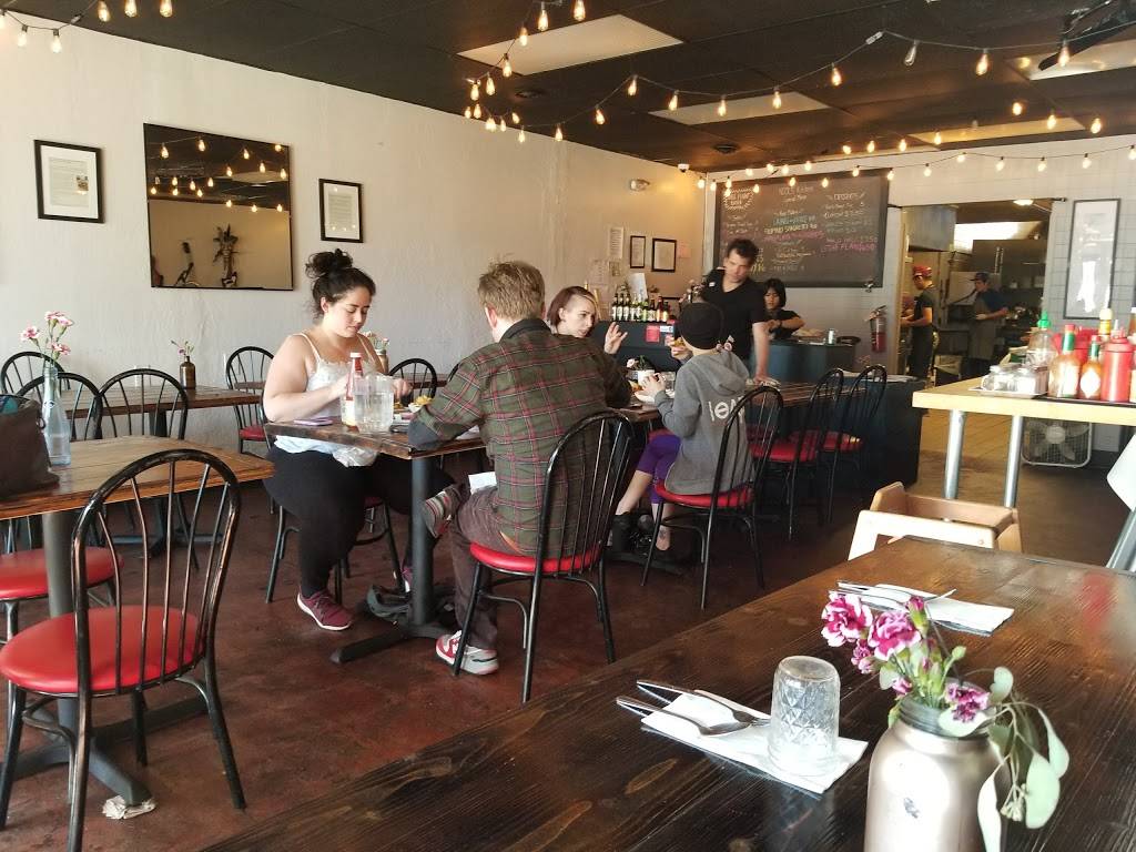 Nicks Kitchen | restaurant | 2449 Geneva Ave, Daly City, CA 94014, USA | 4153498370 OR +1 415-349-8370