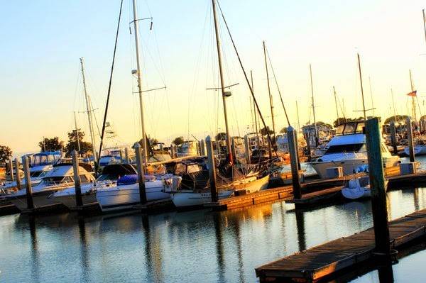 Horatios | restaurant | 60 Monarch Bay, San Leandro, CA 94577, USA | 5103515556 OR +1 510-351-5556