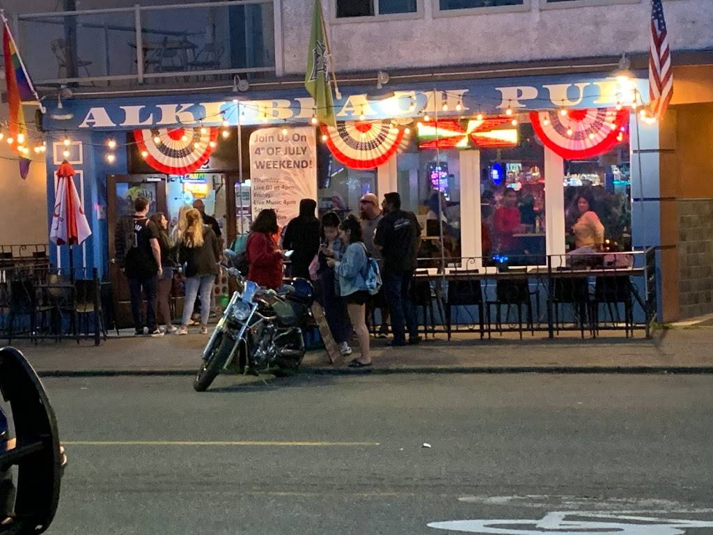 Alki Beach Pub & Eatery | restaurant | 2814, 2722 Alki Ave SW, Seattle, WA 98116, USA | 2069327935 OR +1 206-932-7935