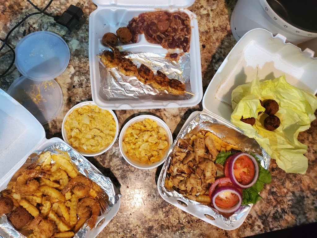 Deux What Cha Wanna | restaurant | 19415 Pinehurst Trail Dr, Humble, TX 77339, USA | 8323314542 OR +1 832-331-4542