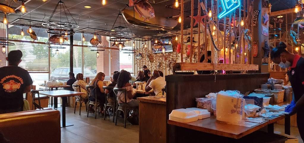 Mr. & Mrs. Crab | restaurant | 3246 SW 35th Blvd, Gainesville, FL 32608, USA | 3525545968 OR +1 352-554-5968