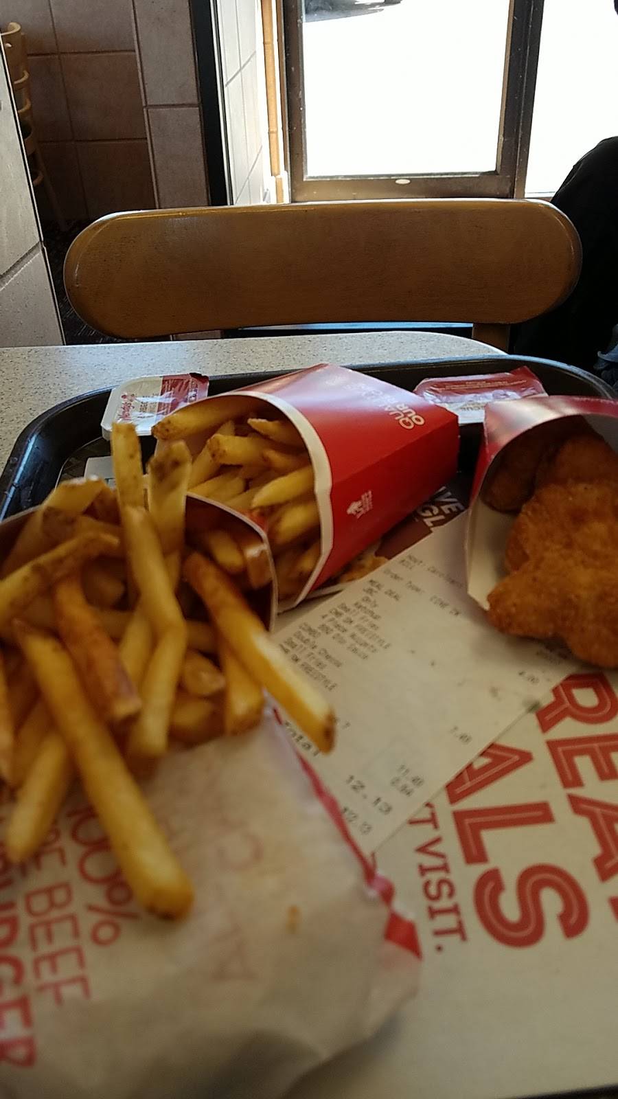 Wendys | restaurant | 6715 S 27th St, Franklin, WI 53132, USA | 4147613738 OR +1 414-761-3738