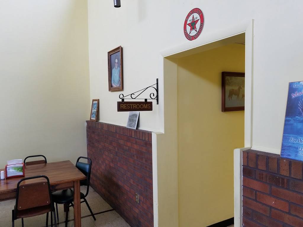 Coal Bucket Deli | restaurant | 100 Tazewell Mall Cir # 16, Tazewell, VA 24651, USA | 2769889111 OR +1 276-988-9111