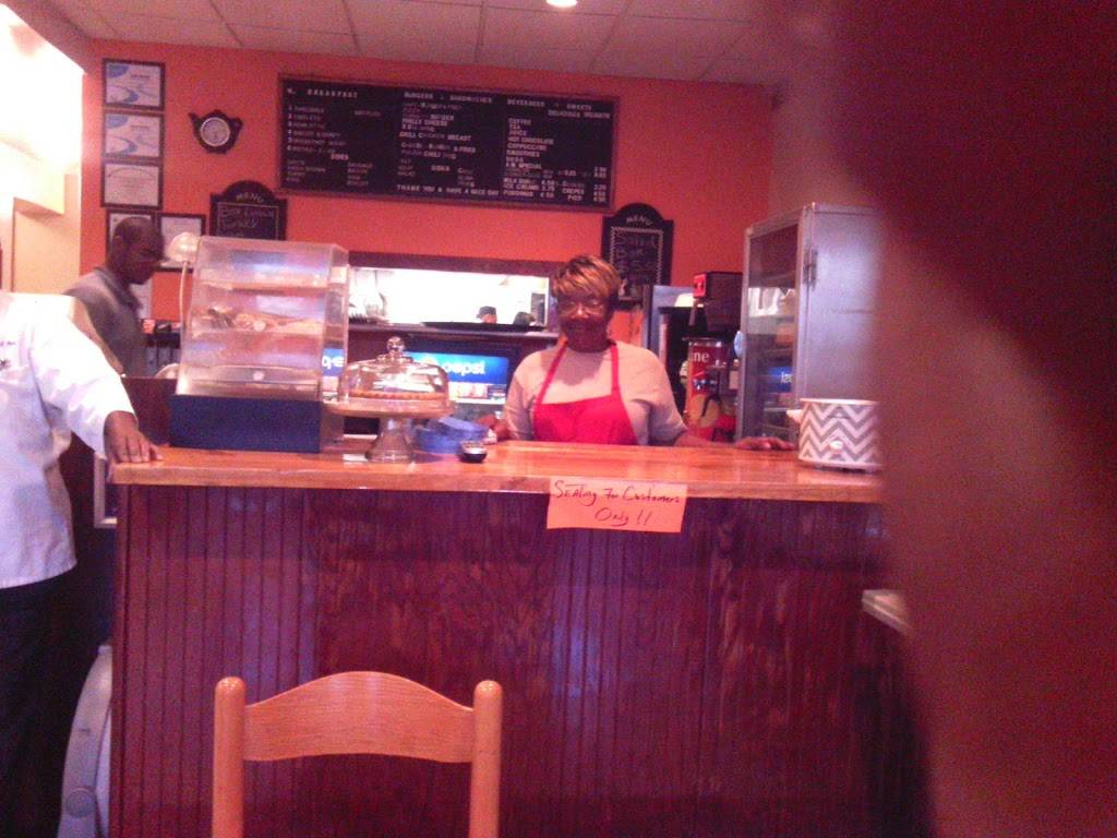 Fresnos Diner | restaurant | 2017 E Grand Blvd, St. Louis, MO 63107, USA | 3148750020 OR +1 314-875-0020