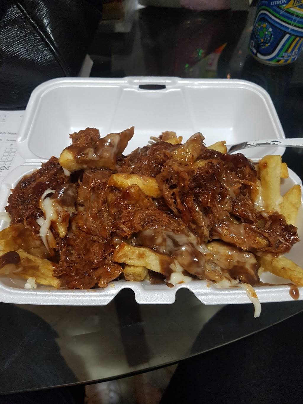 Lil Louies Eats & Sweets | meal takeaway | 1146 Colborne St, Brantford, ON N3T 5M1, Canada | 5193045337 OR +1 519-304-5337