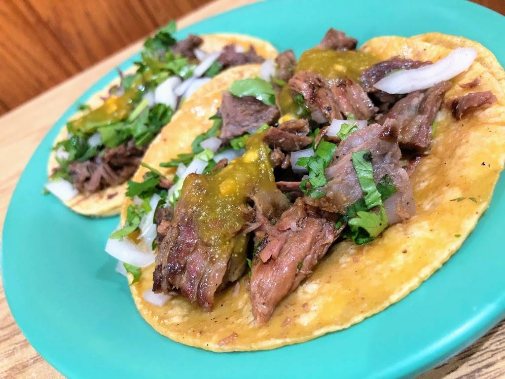 De Pasada | restaurant | 1517 W Taylor St, Chicago, IL 60607, USA | 3122436441 OR +1 312-243-6441