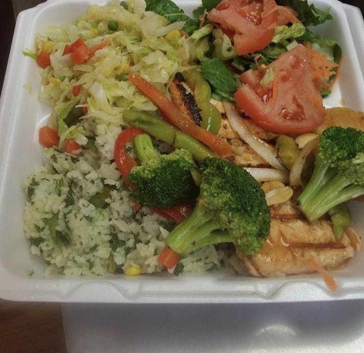 Husky Meals INC | restaurant | 18417 140th Ave, Springfield Gardens, NY 11413, USA | 7185251161 OR +1 718-525-1161