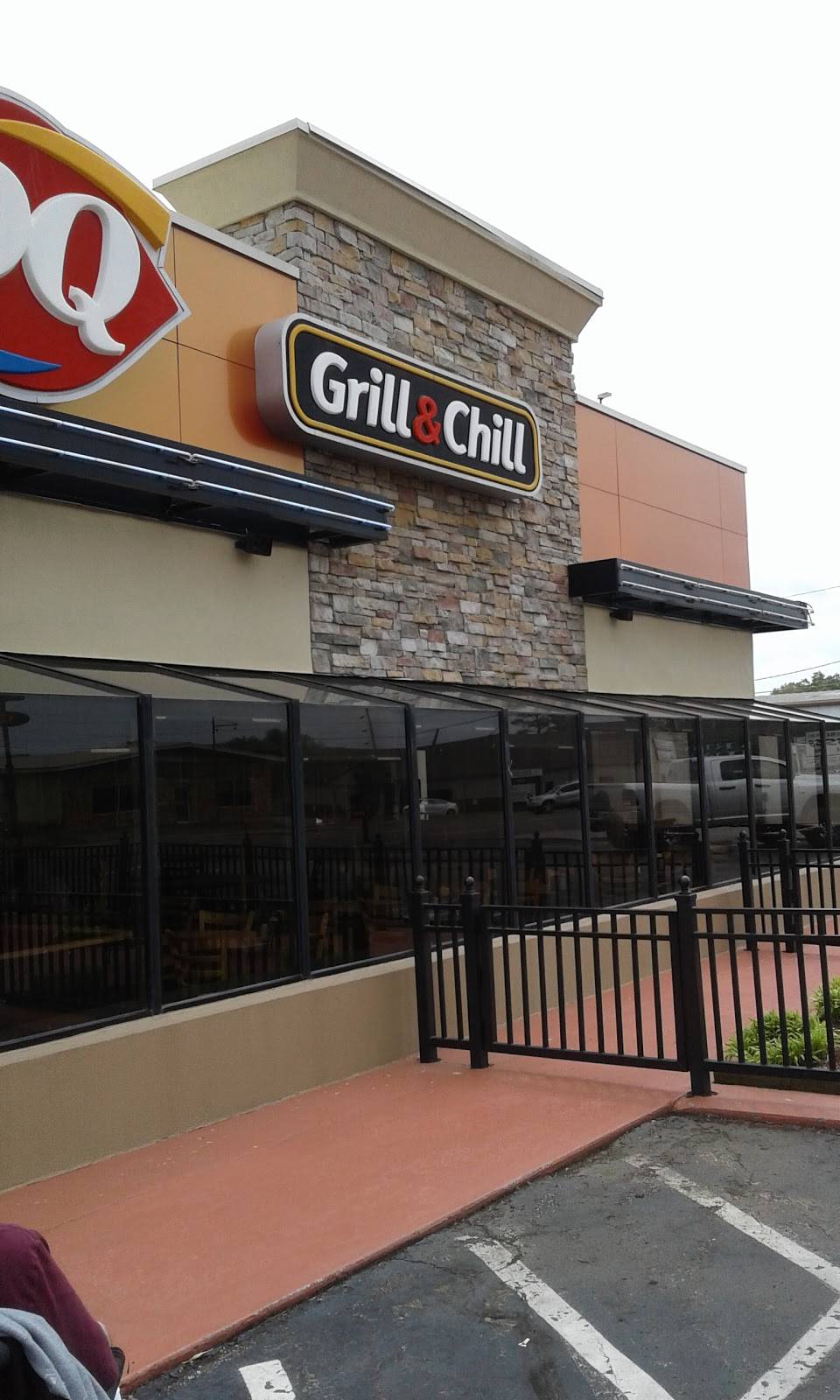 Dairy Queen Grill & Chill | restaurant | 1110 N Locust Ave, Lawrenceburg, TN 38464, USA | 9317622741 OR +1 931-762-2741