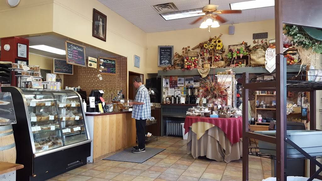 La Prima | restaurant | 529 3rd St, Wausau, WI 54403, USA | 7158481260 OR +1 715-848-1260