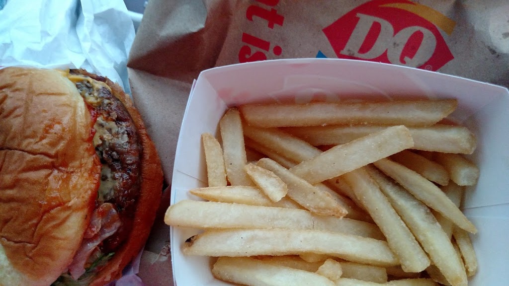 Dairy Queen Grill & Chill | restaurant | 25741 Perdido Beach Blvd, Orange Beach, AL 36561, USA | 2519812155 OR +1 251-981-2155