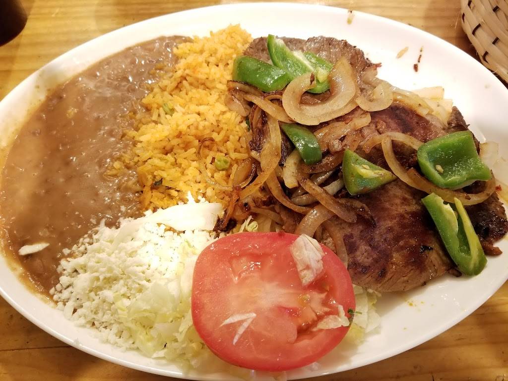 Las Marias Bar & Grill | restaurant | 1732 Fremont Blvd, Seaside, CA 93955, USA | 8317471877 OR +1 831-747-1877