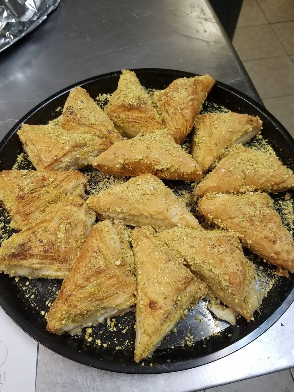 Lebanese Eatery | restaurant | 1686 Forest Ave, Staten Island, NY 10302, USA | 7185565556 OR +1 718-556-5556