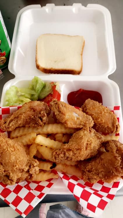 DKING | restaurant | 807 S Main St, St Martinville, LA 70582, USA | 3373802409 OR +1 337-380-2409