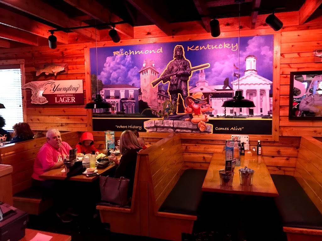 Texas Roadhouse | restaurant | 2019 Colby Taylor Dr, Richmond, KY 40475, USA | 8598139464 OR +1 859-813-9464
