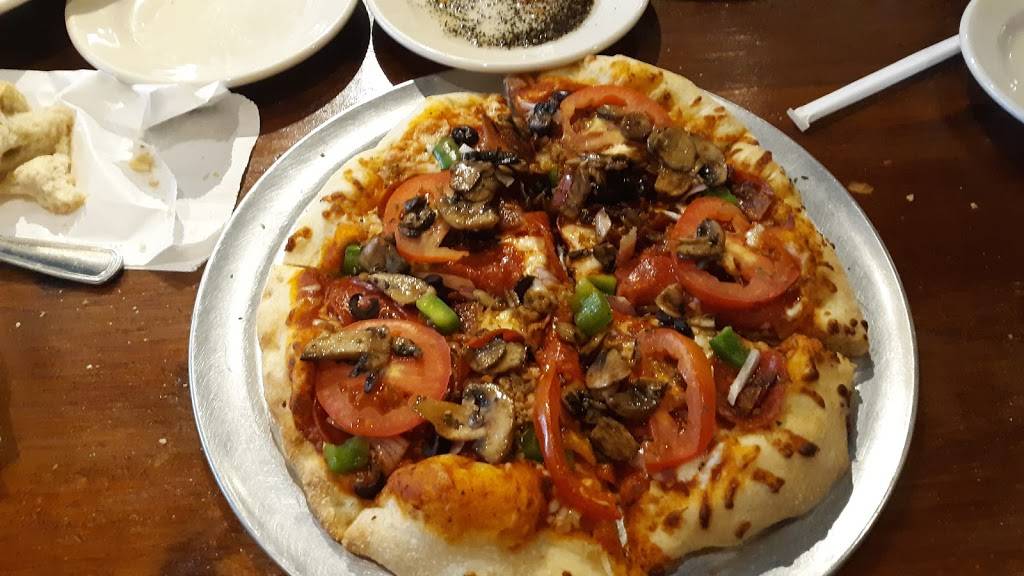 Johnny Carinos | restaurant | 1101 W McGalliard Rd, Muncie, IN 47303, USA | 7652843196 OR +1 765-284-3196