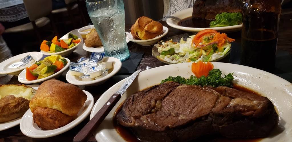 Lorenzos Italian Restaurant | restaurant | 500 W Grove St, Middleborough, MA 02346, USA | 5089473000 OR +1 508-947-3000