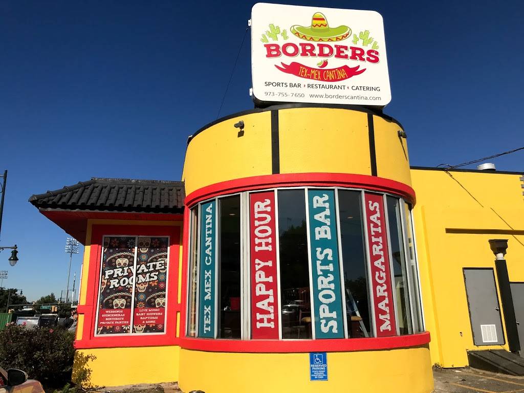 Borders Tex-Mex Cantina | restaurant | 1034 McCarter Hwy, Newark, NJ 07102, USA | 9737557650 OR +1 973-755-7650