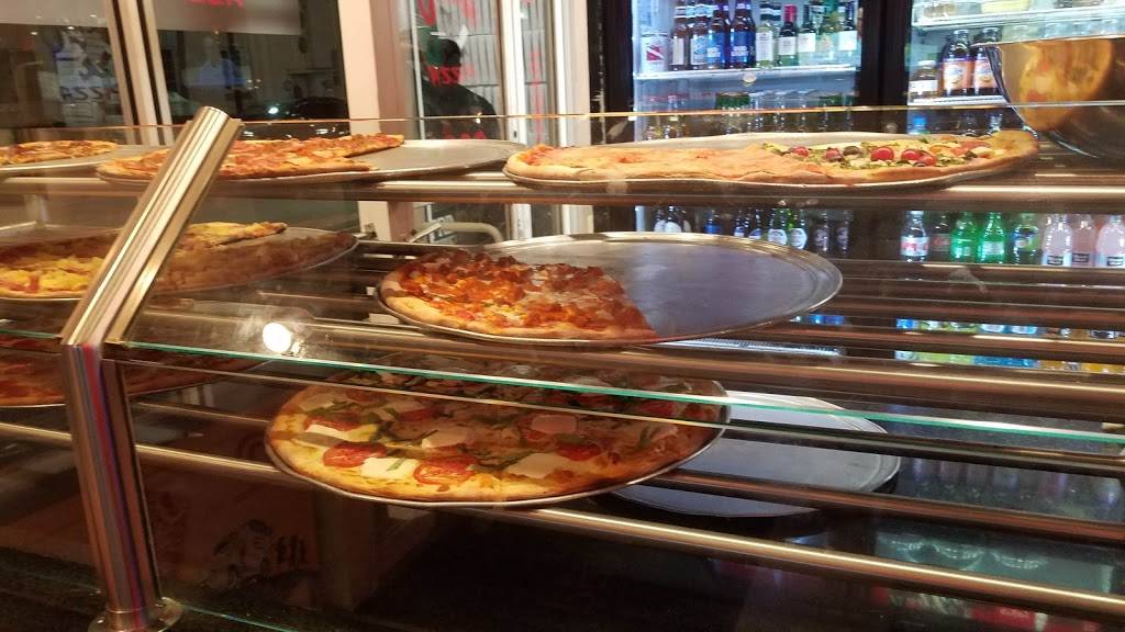 Primo Pizza | meal delivery | 100 Collins Ave, Miami Beach, FL 33139, USA | 3055352555 OR +1 305-535-2555