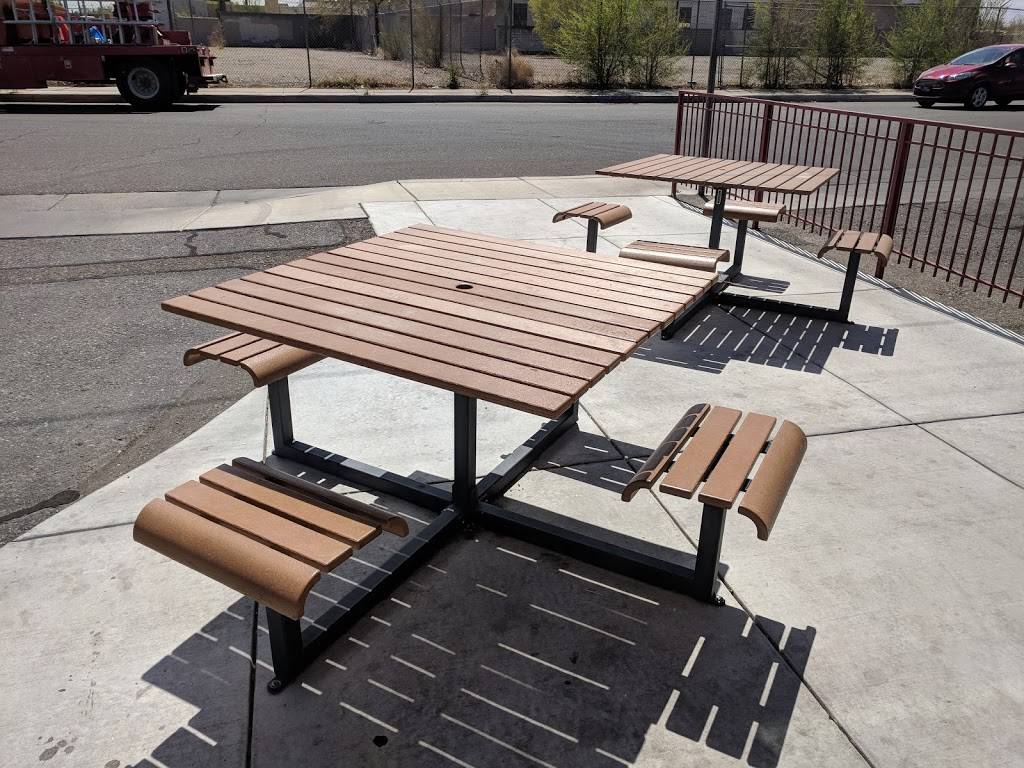 Wendys | restaurant | 3601 4th St NW, Albuquerque, NM 87107, USA | 5053455746 OR +1 505-345-5746