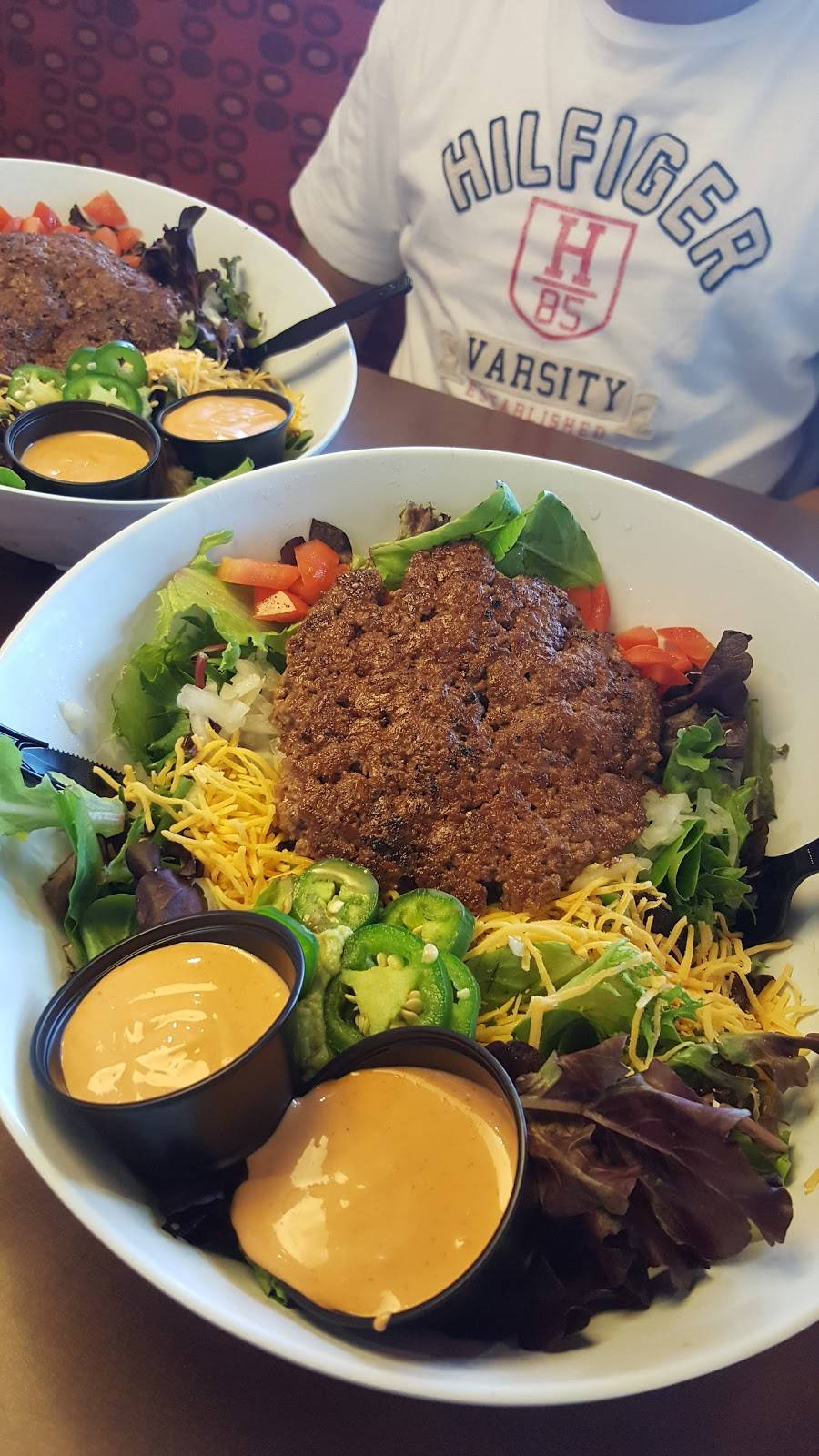 Smashburger | restaurant | 7598 Cox Ln, West Chester Township, OH 45069, USA | 5138474840 OR +1 513-847-4840