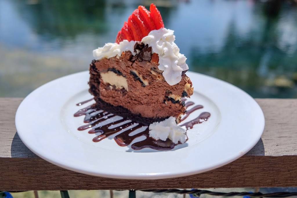 Ivars River Pub | restaurant | 701 Cheatham St, San Marcos, TX 78666, USA | 5128780303 OR +1 512-878-0303