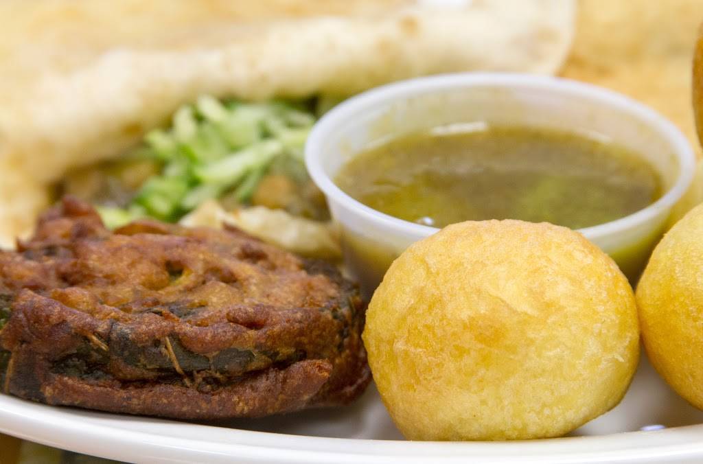 Drupatis Roti And Doubles | restaurant | 1085 Bellamy Rd N #5, Scarborough, ON M1H 3C7, Canada | 4162899988 OR +1 416-289-9988