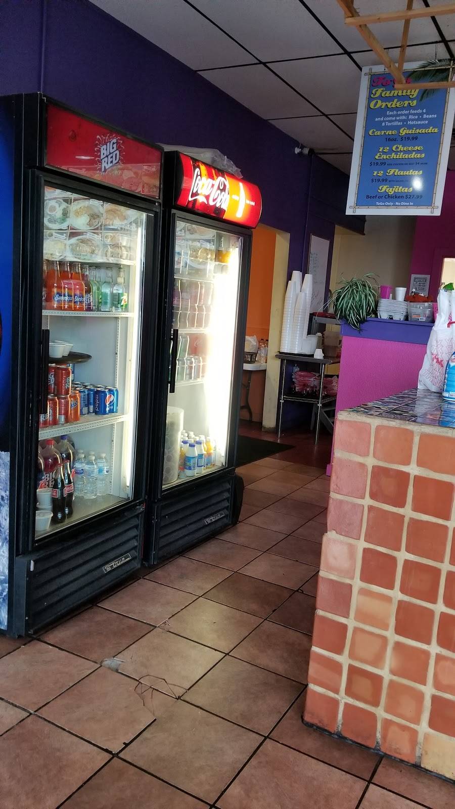 Tias Taco Hut | restaurant | 6820 Huebner Rd, Leon Valley, TX 78238, USA | 2106808646 OR +1 210-680-8646