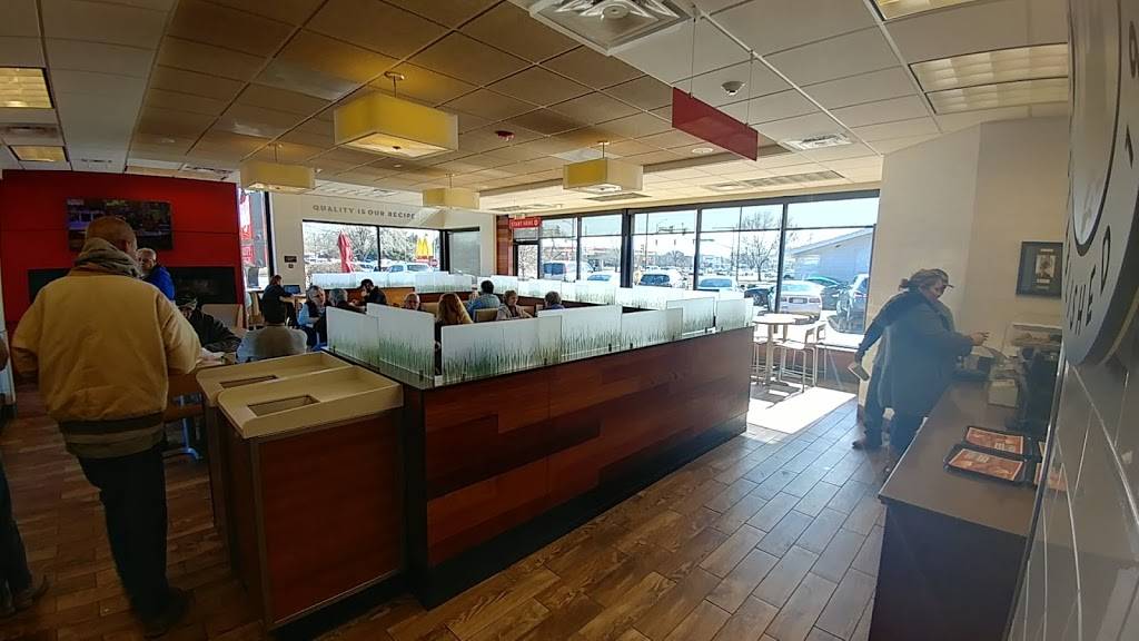 Wendys | restaurant | 1905 N, Main St, Longmont, CO 80501, USA | 3037764431 OR +1 303-776-4431