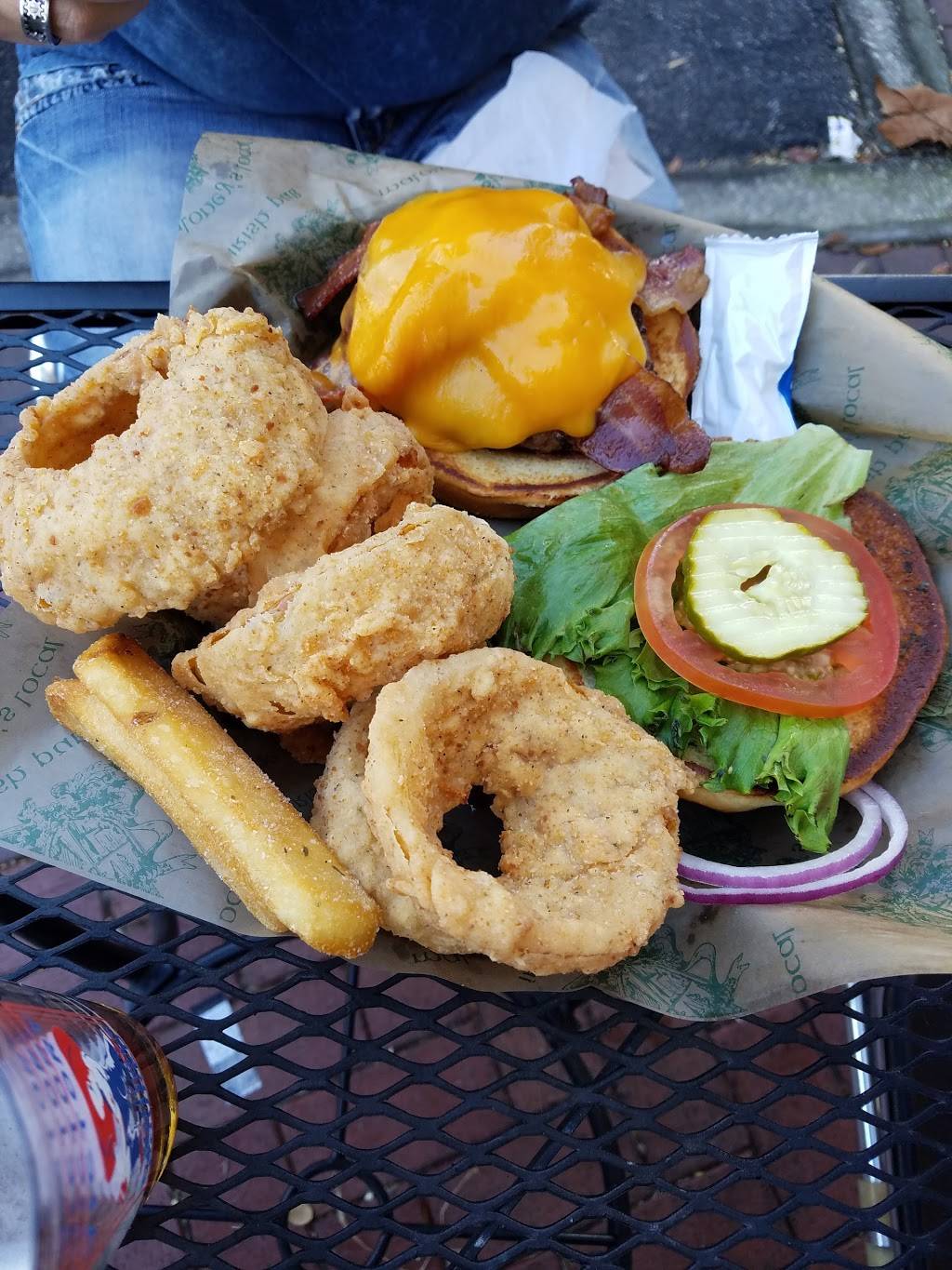 Maloneys Local Irish Pub | restaurant | 9540 W Linebaugh Ave, Tampa, FL 33626, USA | 8137490859 OR +1 813-749-0859