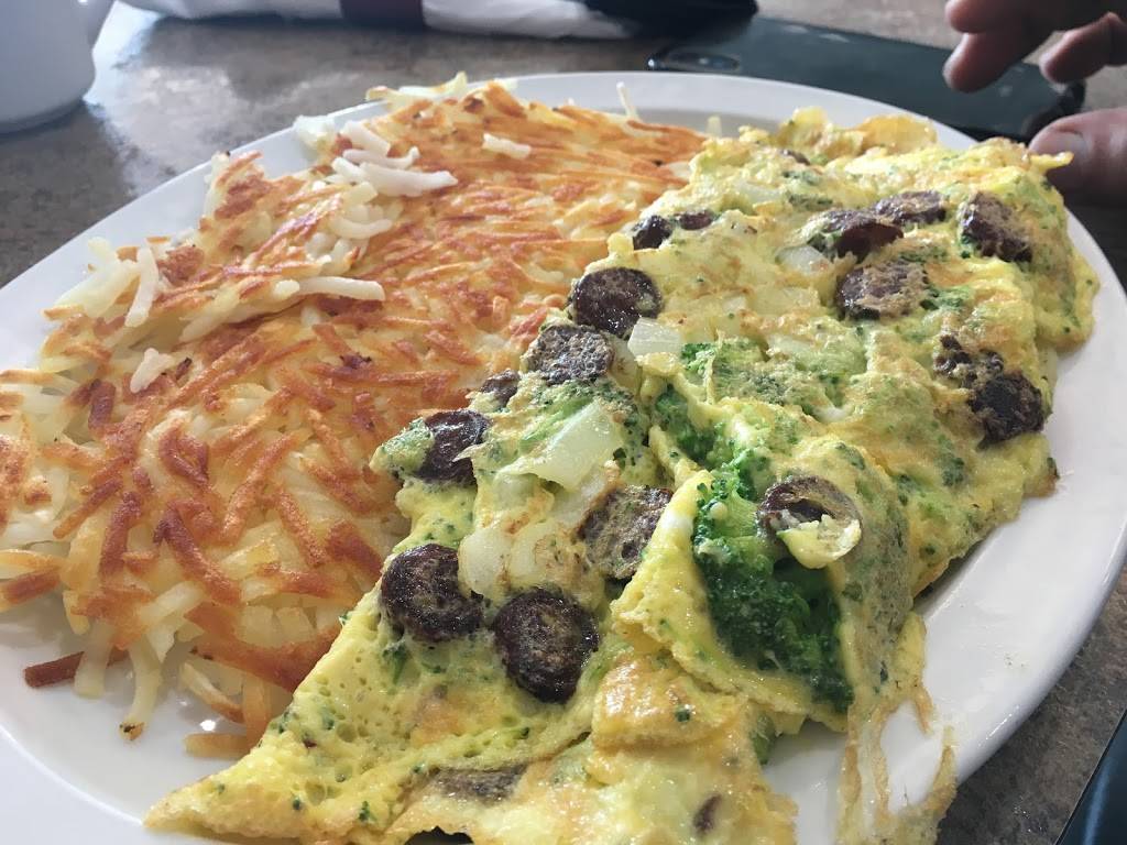 Sterling American Grill | restaurant | 43727 Van Dyke Ave, Sterling Heights, MI 48314, USA | 5867396268 OR +1 586-739-6268