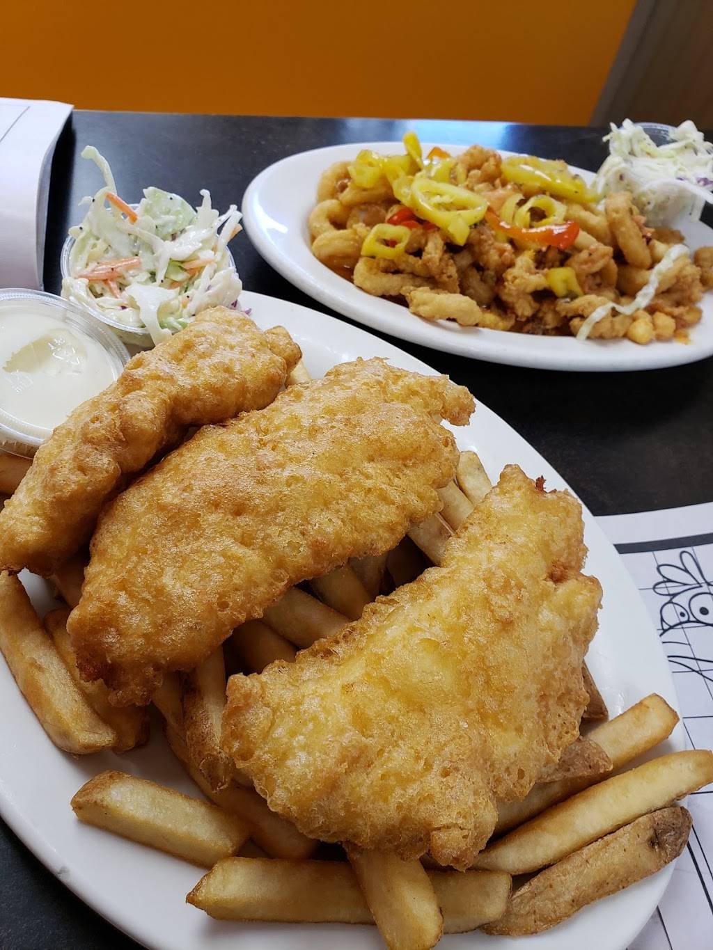 Amarals Fish & Chips | restaurant | 4 Redmond St, Warren, RI 02885, USA | 4012470675 OR +1 401-247-0675