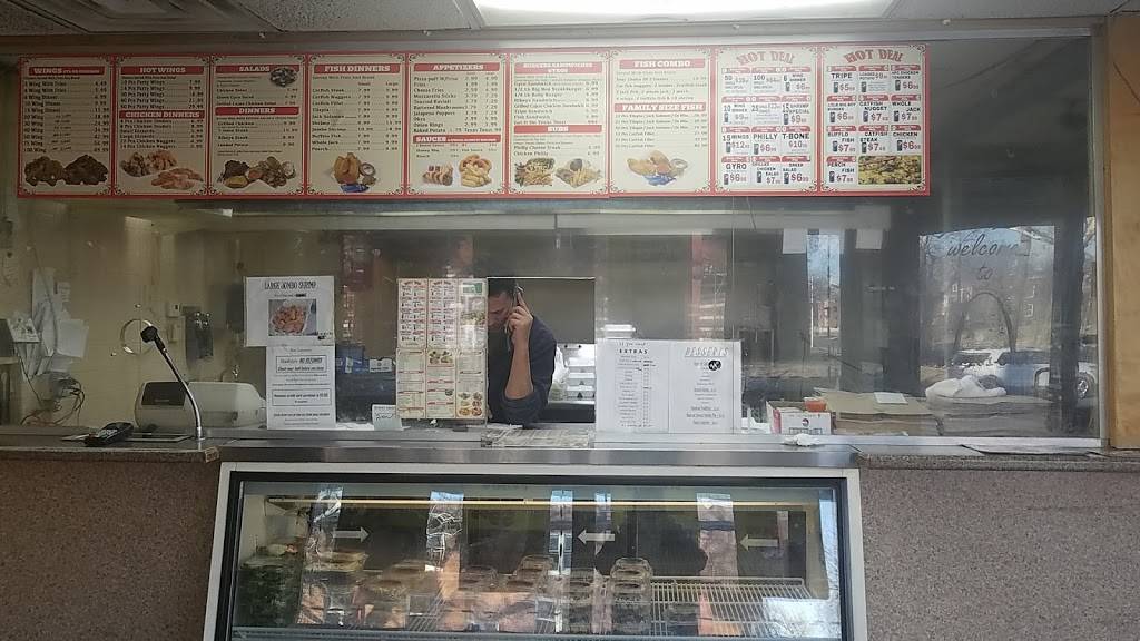 St Louis Fish & Chicken &Grill | restaurant | 5800 Page Blvd, St. Louis, MO 63112, USA | 3142610400 OR +1 314-261-0400