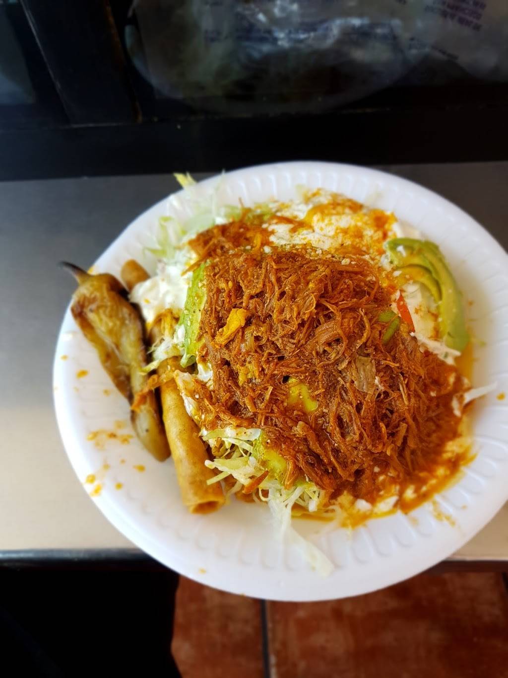 Tortas y Flautas Los Pepes | restaurant | Art. 123 1713, Hidalgo, 22880 Ensenada, B.C., Mexico | 016469774104 OR +52 646 977 4104