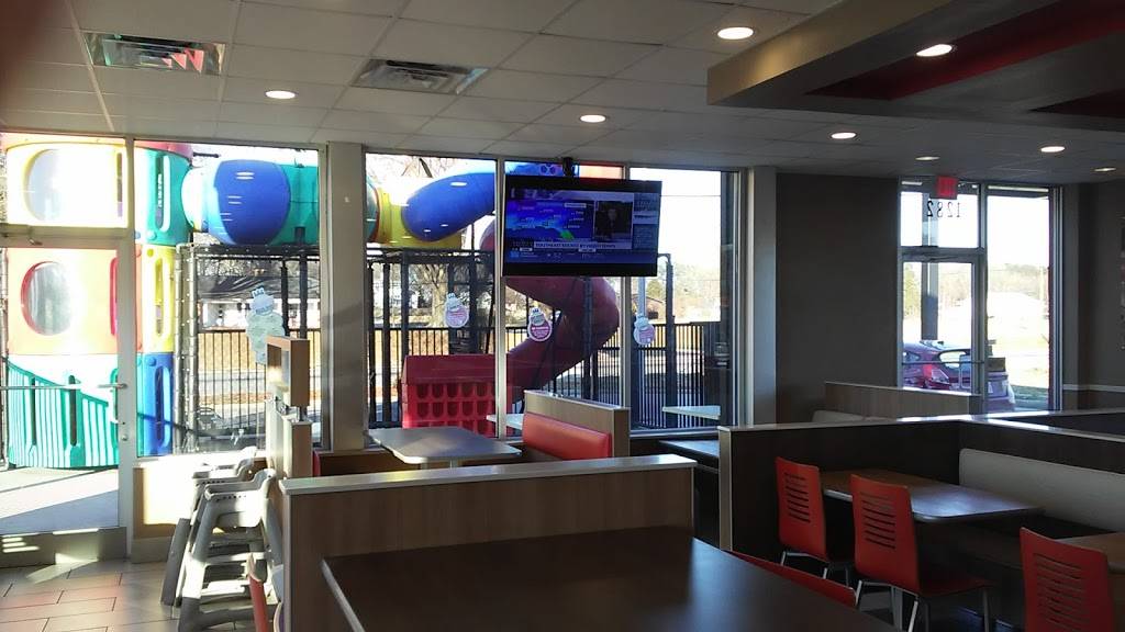 Burger King | restaurant | 1282 South Boston Rd, Danville, VA 24540, USA | 4347935751 OR +1 434-793-5751