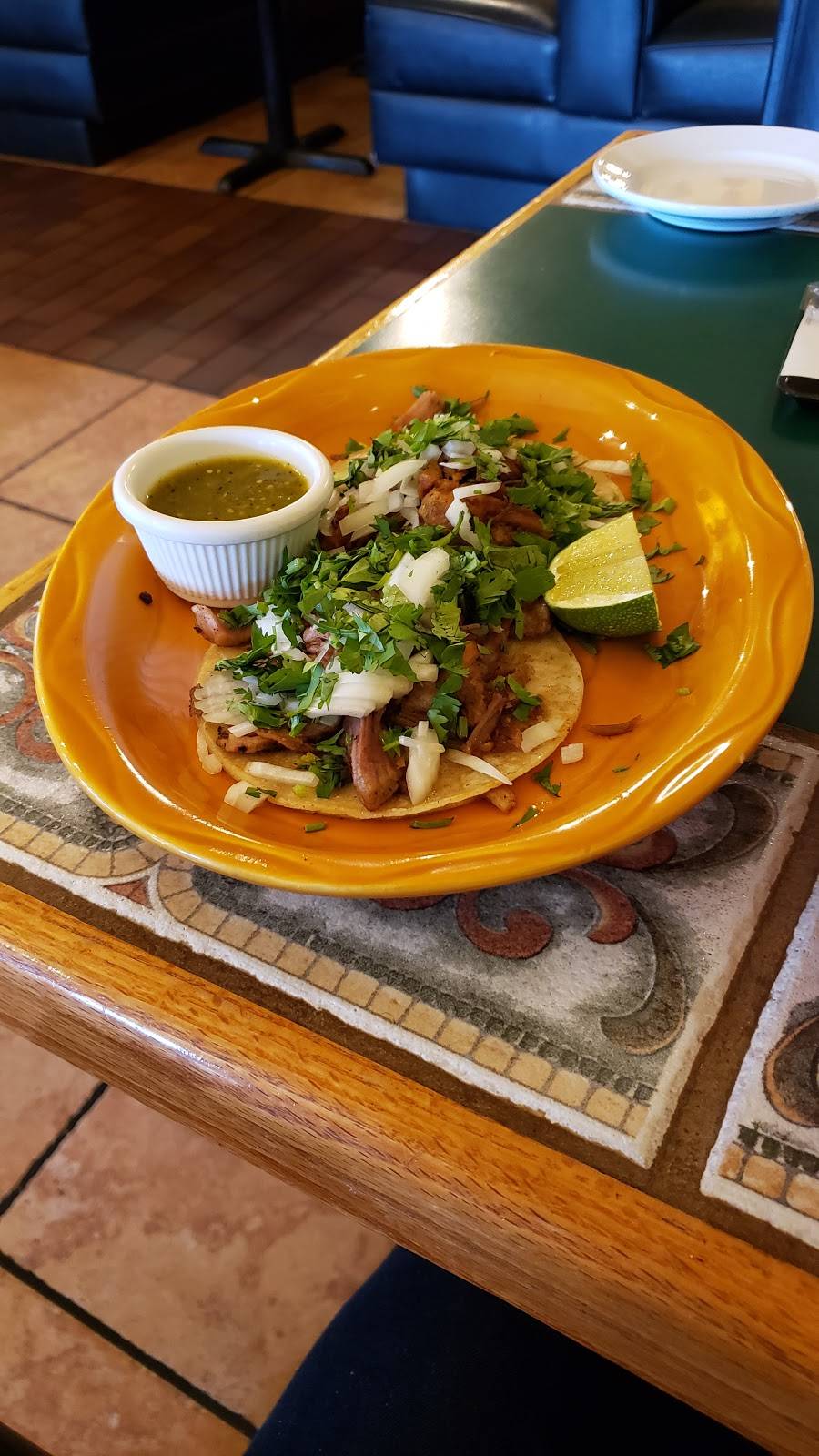 Molcajete | restaurant | 1911 S Havana St, Aurora, CO 80014, USA | 3037520555 OR +1 303-752-0555