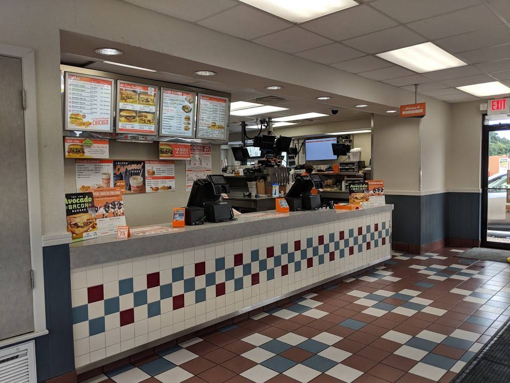 Whataburger | restaurant | 5050 Antoine Dr, Houston, TX 77092, USA | 7136869402 OR +1 713-686-9402