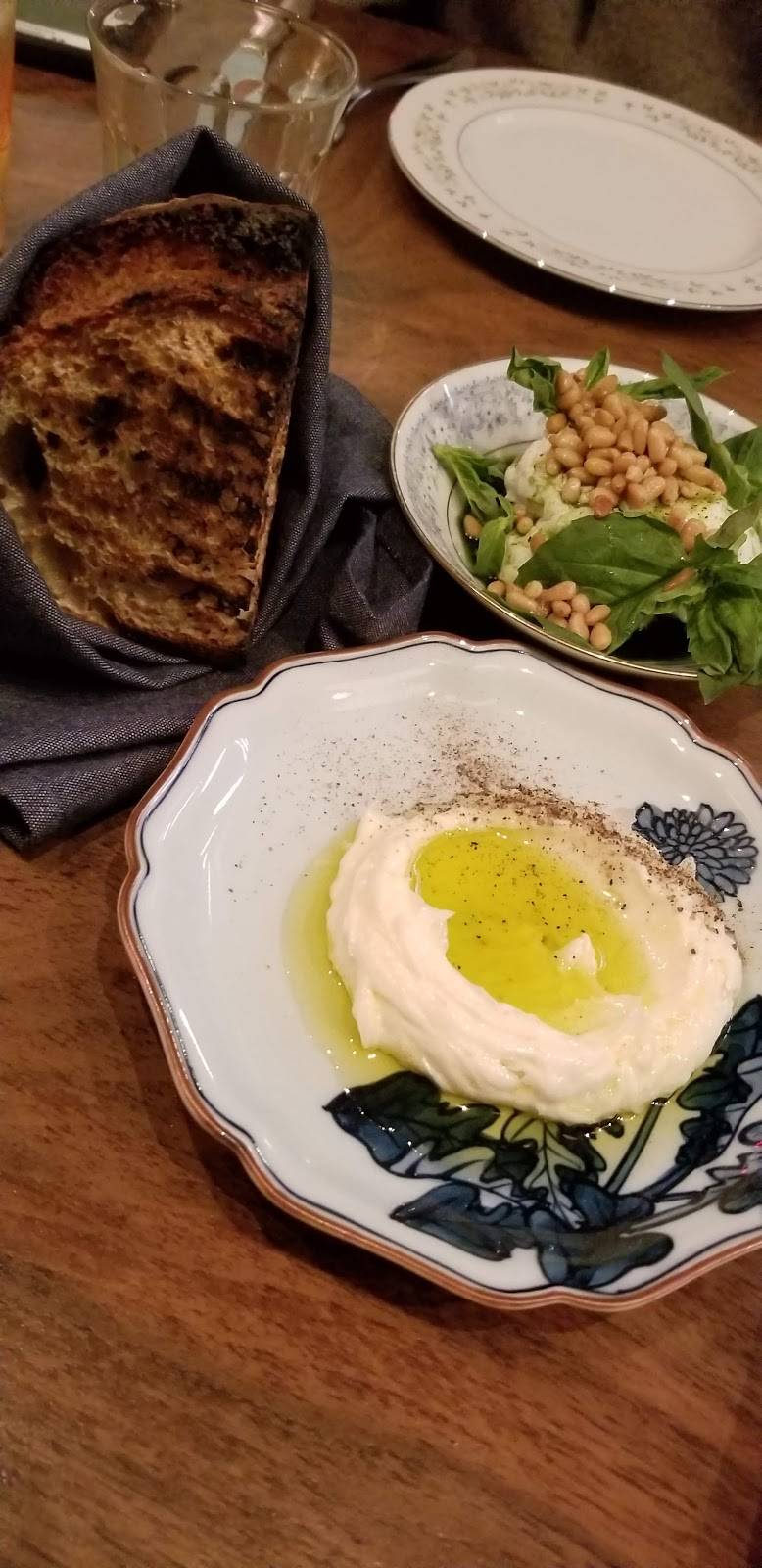 Ronan | restaurant | 7315 Melrose Ave, Los Angeles, CA 90046, USA | 3239175100 OR +1 323-917-5100