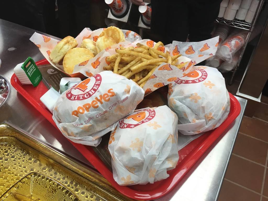 Popeyes Louisiana Kitchen | restaurant | 1711 Main St W, Hamilton, ON L8S 1G5, Canada | 9055282222 OR +1 905-528-2222