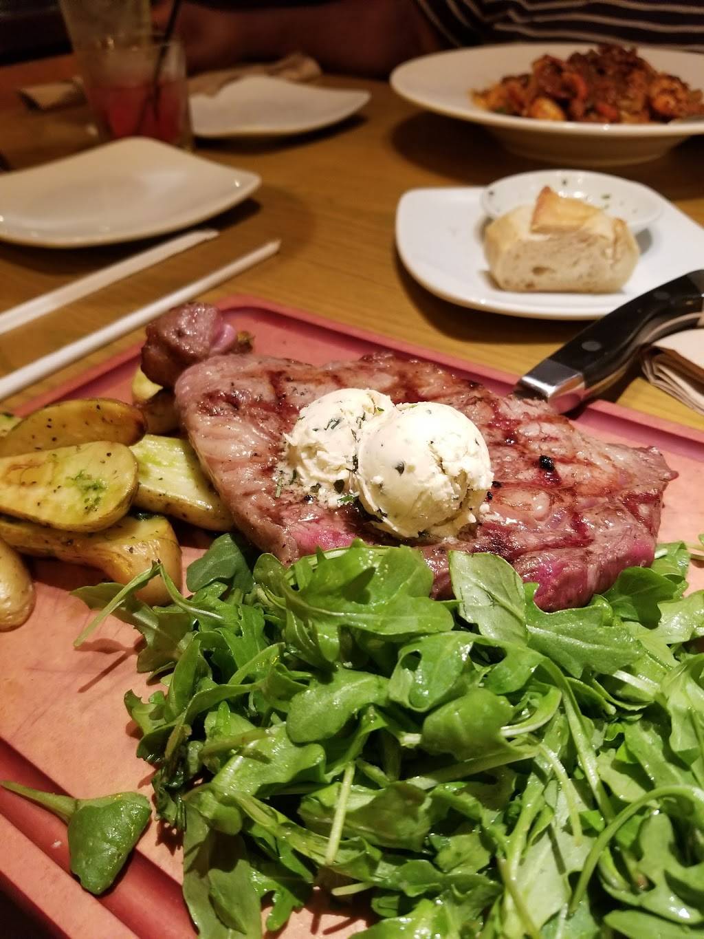 California Pizza Kitchen | restaurant | 4040 City Ave, 3 City Line bldg 1 spc, Philadelphia, PA 19131, USA | 2154737010 OR +1 215-473-7010