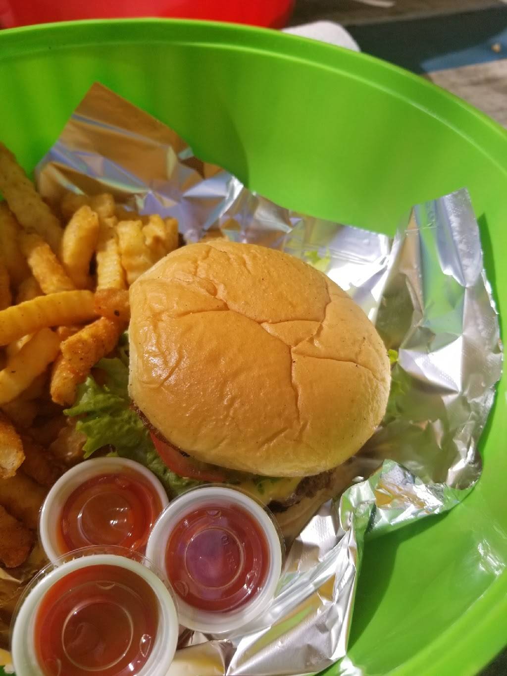 Fatboys | restaurant | 1110 Avenue M, Huntsville, TX 77340, USA | 9365775077 OR +1 936-577-5077