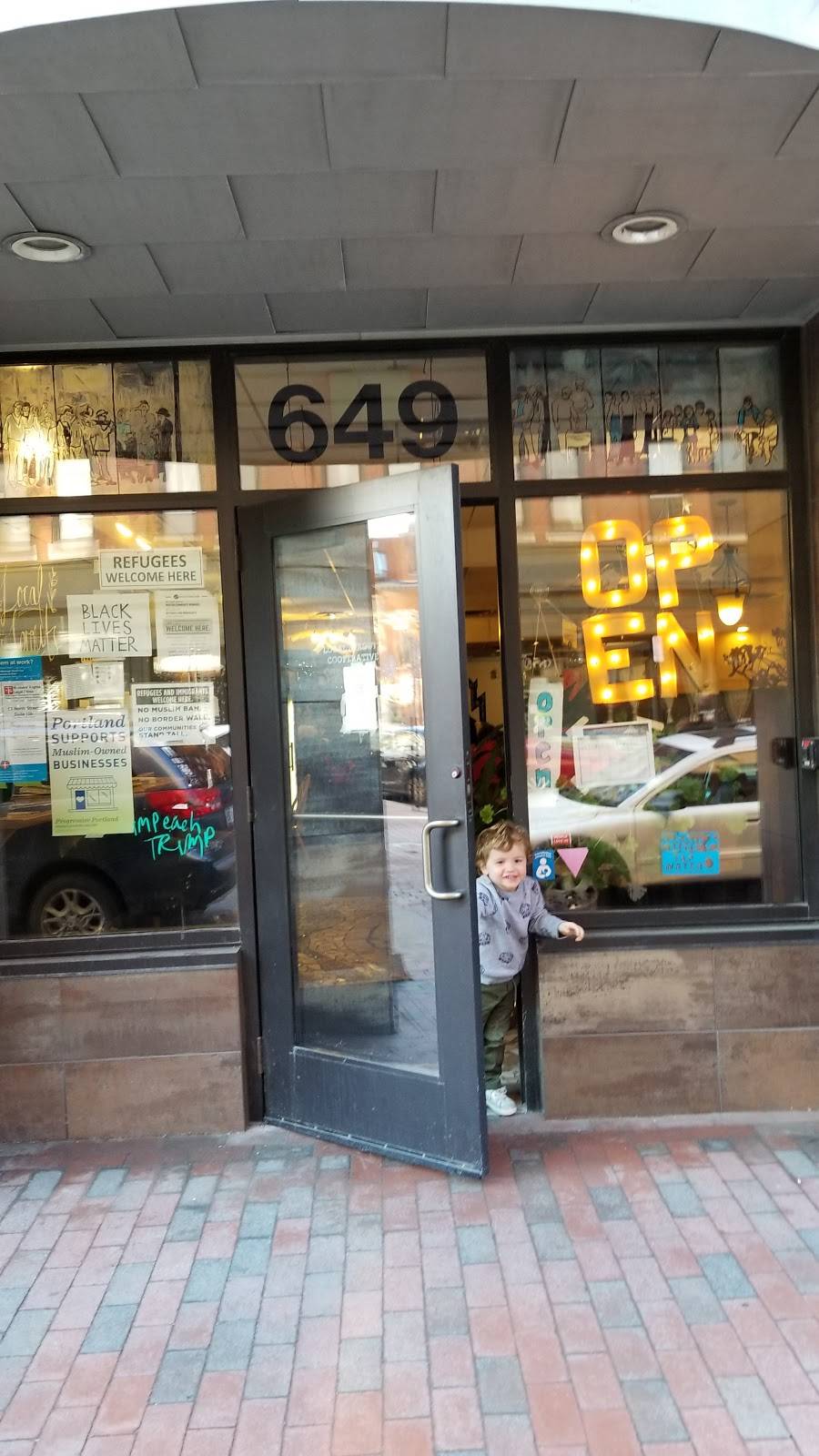 Local Sprouts Co-op | bakery | 649 Congress St, Portland, ME 04101, USA | 2078993529 OR +1 207-899-3529