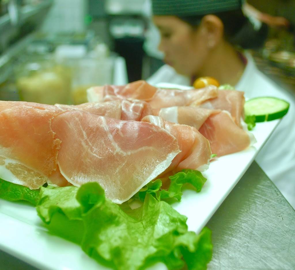 Le Vieux Four Manago | restaurant | 252 Rue Principale, Saint-Sauveur, QC J0R 1R0, Canada | 4502276060 OR +1 450-227-6060