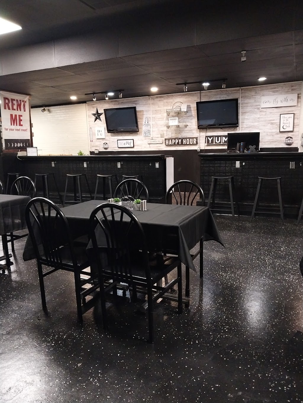 Late Night Bites | restaurant | 5512 E Livingston Ave, Columbus, OH 43232, USA | 6146940111 OR +1 614-694-0111