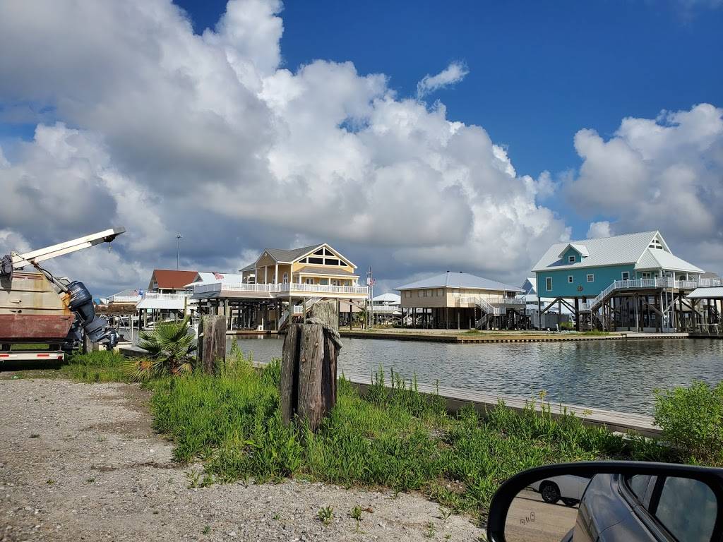 Coco Marina Inc | restaurant | 106 Pier 56 Ct, Chauvin, LA 70344, USA | 9855946626 OR +1 985-594-6626