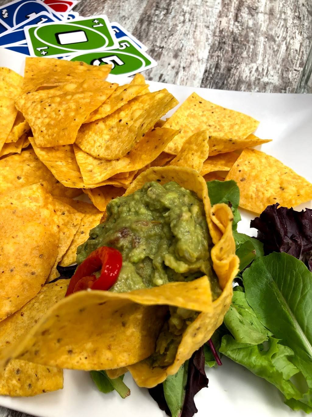 Churchills | restaurant | 356 Richmond Rd, Ottawa, ON K2A 0E8, Canada | 6134213775 OR +1 613-421-3775